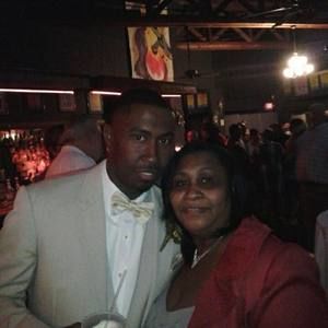 Meet your Posher, Devin